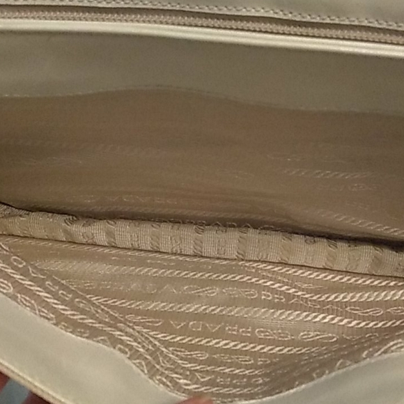 Authentic Prada bag - Picture 3 of 11